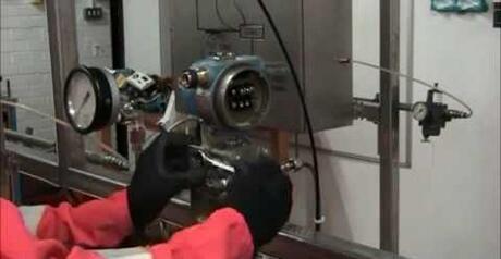 大約壓力變送器 35故障原因?qū)τ谝恍├嫌脩魜碚f是未知的